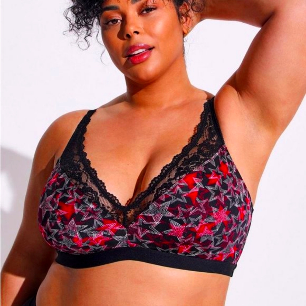 ❤NWT TORRID BRALETTE WIRELESS LIGHTLY LINED STARS PRINT MICROFIBER BRA SIZE 4X